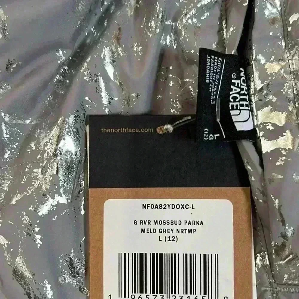 The North Face Girls’ Reversible Mossbud Parka, Large (Size 12)